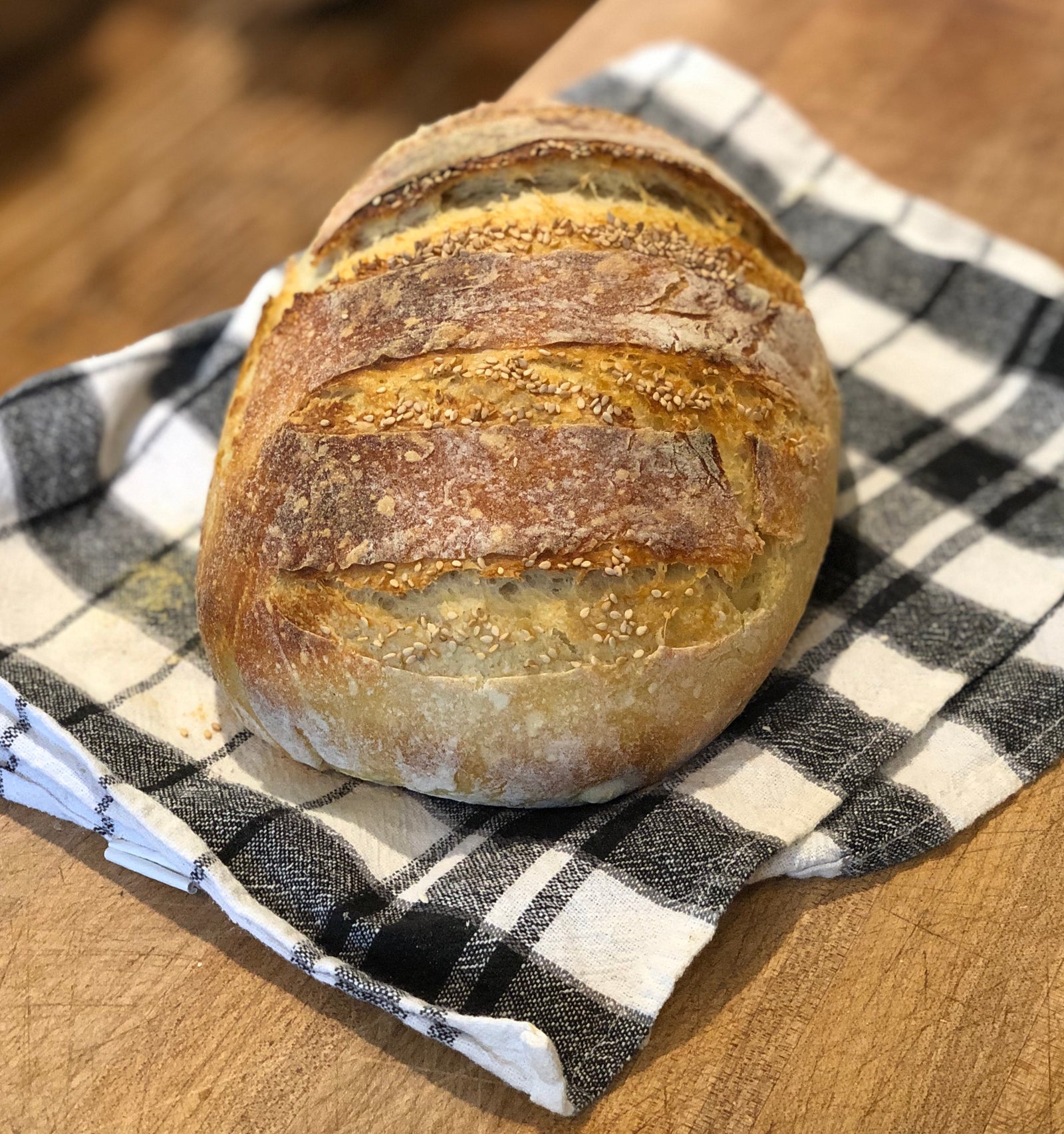 Crazy easy no-knead artisan bread (yeast and sourdough versions)